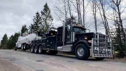 truck towing Timmins